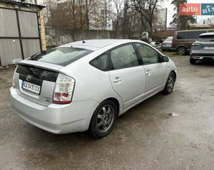 Серый Тойота Приус, объемом двигателя 1.5 л и пробегом 572 тыс. км за 4500 $, фото 5 на Automoto.ua