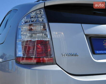 Серый Тойота Приус, объемом двигателя 1.5 л и пробегом 295 тыс. км за 7300 $, фото 8 на Automoto.ua