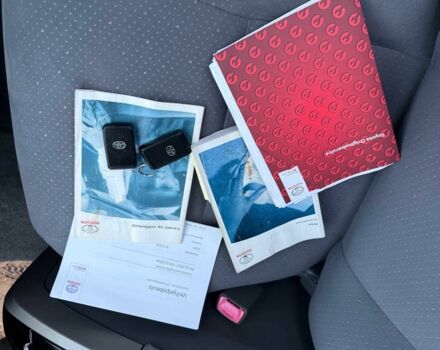 Серый Тойота Приус, объемом двигателя 1.5 л и пробегом 278 тыс. км за 7650 $, фото 15 на Automoto.ua