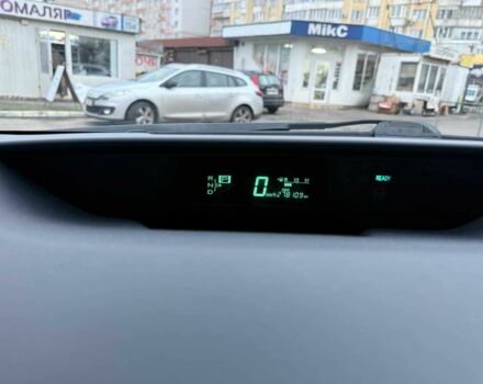 Серый Тойота Приус, объемом двигателя 1.5 л и пробегом 278 тыс. км за 7650 $, фото 14 на Automoto.ua