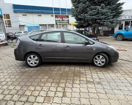 Серый Тойота Приус, объемом двигателя 1.5 л и пробегом 278 тыс. км за 7650 $, фото 3 на Automoto.ua