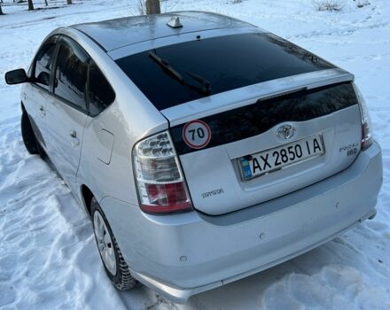 Серый Тойота Приус, объемом двигателя 1.5 л и пробегом 250 тыс. км за 7999 $, фото 2 на Automoto.ua