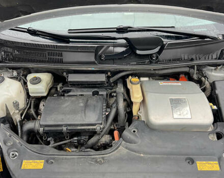 Серый Тойота Приус, объемом двигателя 1.5 л и пробегом 275 тыс. км за 5870 $, фото 14 на Automoto.ua