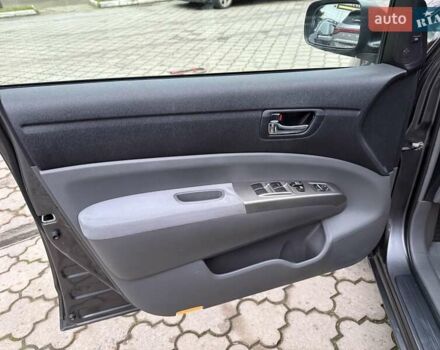 Серый Тойота Приус, объемом двигателя 1.5 л и пробегом 278 тыс. км за 7650 $, фото 19 на Automoto.ua