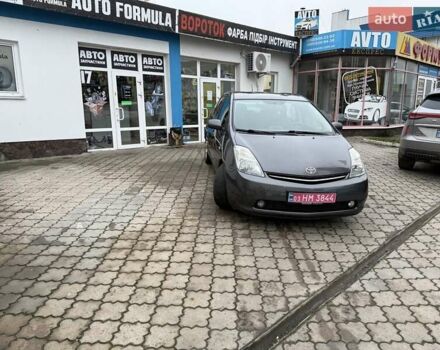 Серый Тойота Приус, объемом двигателя 1.5 л и пробегом 278 тыс. км за 7650 $, фото 2 на Automoto.ua