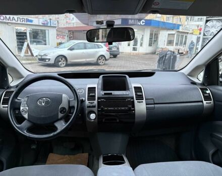 Серый Тойота Приус, объемом двигателя 1.5 л и пробегом 278 тыс. км за 7650 $, фото 9 на Automoto.ua