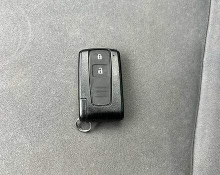 Серый Тойота Приус, объемом двигателя 1.5 л и пробегом 275 тыс. км за 5870 $, фото 15 на Automoto.ua