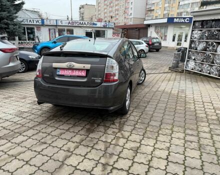 Серый Тойота Приус, объемом двигателя 1.5 л и пробегом 278 тыс. км за 7650 $, фото 4 на Automoto.ua
