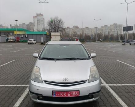 Серый Тойота Приус, объемом двигателя 1.5 л и пробегом 274 тыс. км за 5990 $, фото 1 на Automoto.ua