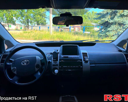 Серый Тойота Приус, объемом двигателя 1.5 л и пробегом 280 тыс. км за 6800 $, фото 13 на Automoto.ua