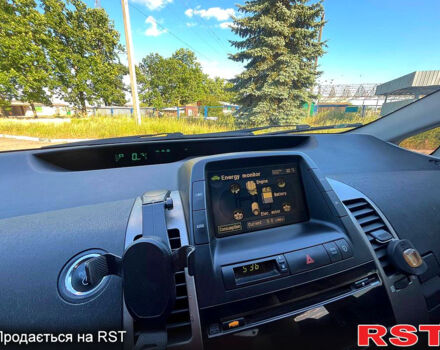 Серый Тойота Приус, объемом двигателя 1.5 л и пробегом 280 тыс. км за 6800 $, фото 12 на Automoto.ua