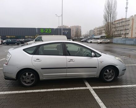 Серый Тойота Приус, объемом двигателя 1.5 л и пробегом 274 тыс. км за 5990 $, фото 3 на Automoto.ua