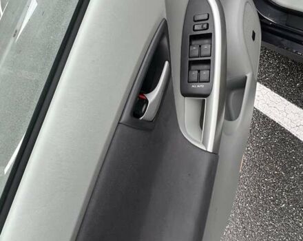 Серый Тойота Приус, объемом двигателя 1.8 л и пробегом 285 тыс. км за 9800 $, фото 8 на Automoto.ua