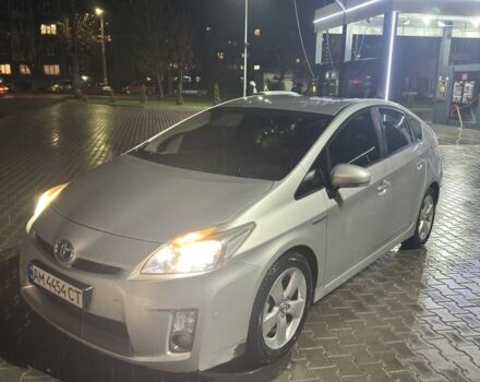 Серый Тойота Приус, объемом двигателя 1.8 л и пробегом 300 тыс. км за 10000 $, фото 1 на Automoto.ua