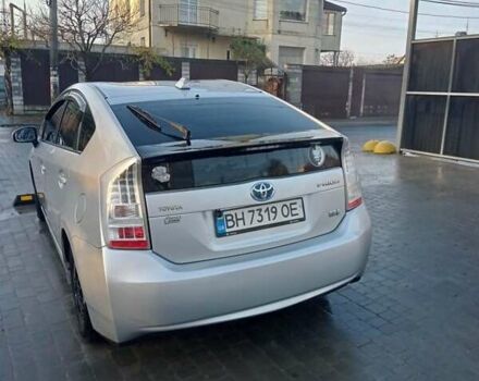 Серый Тойота Приус, объемом двигателя 1.8 л и пробегом 420 тыс. км за 8700 $, фото 1 на Automoto.ua