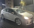 Серый Тойота Приус, объемом двигателя 1.8 л и пробегом 300 тыс. км за 10000 $, фото 2 на Automoto.ua