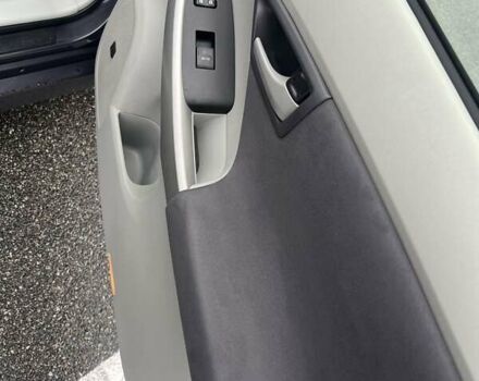 Серый Тойота Приус, объемом двигателя 1.8 л и пробегом 285 тыс. км за 9800 $, фото 17 на Automoto.ua