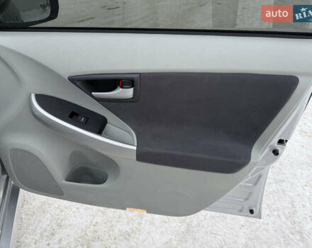 Сірий Тойота Пріус, об'ємом двигуна 1.8 л та пробігом 134 тис. км за 12700 $, фото 41 на Automoto.ua