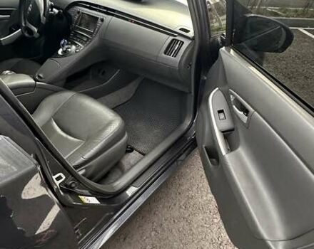 Серый Тойота Приус, объемом двигателя 1.8 л и пробегом 300 тыс. км за 11500 $, фото 4 на Automoto.ua