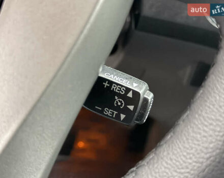 Сірий Тойота Пріус, об'ємом двигуна 1.8 л та пробігом 267 тис. км за 8900 $, фото 59 на Automoto.ua