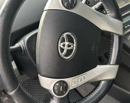 Серый Тойота Приус, объемом двигателя 1.8 л и пробегом 300 тыс. км за 11500 $, фото 12 на Automoto.ua