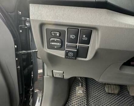 Серый Тойота Приус, объемом двигателя 1.8 л и пробегом 300 тыс. км за 11500 $, фото 15 на Automoto.ua