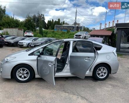 Сірий Тойота Пріус, об'ємом двигуна 1.8 л та пробігом 199 тис. км за 12130 $, фото 17 на Automoto.ua