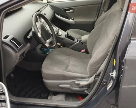 Сірий Тойота Пріус, об'ємом двигуна 1.8 л та пробігом 390 тис. км за 9950 $, фото 15 на Automoto.ua