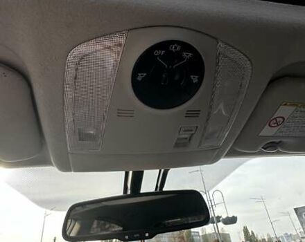 Серый Тойота Приус, объемом двигателя 1.8 л и пробегом 300 тыс. км за 11500 $, фото 14 на Automoto.ua