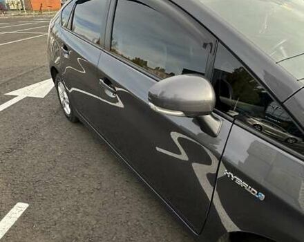 Серый Тойота Приус, объемом двигателя 1.8 л и пробегом 300 тыс. км за 11500 $, фото 3 на Automoto.ua