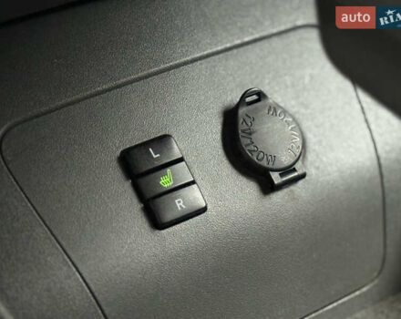 Сірий Тойота Пріус, об'ємом двигуна 1.8 л та пробігом 267 тис. км за 8900 $, фото 61 на Automoto.ua