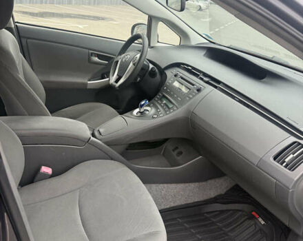 Сірий Тойота Пріус, об'ємом двигуна 1.8 л та пробігом 268 тис. км за 10500 $, фото 13 на Automoto.ua