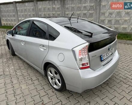 Серый Тойота Приус, объемом двигателя 1.8 л и пробегом 336 тыс. км за 7800 $, фото 6 на Automoto.ua