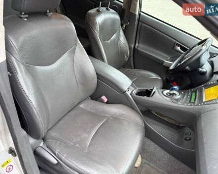 Серый Тойота Приус, объемом двигателя 1.8 л и пробегом 336 тыс. км за 7800 $, фото 11 на Automoto.ua