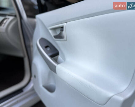 Сірий Тойота Пріус, об'ємом двигуна 1.8 л та пробігом 269 тис. км за 11499 $, фото 52 на Automoto.ua