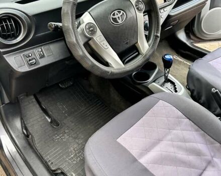 Тойота Приус 2012 в Кропивницком (Кировограде) на Automoto.ua Серый Тойота Приус, объемом двигателя 1.5 л и пробегом 220 тыс. км за 8700 $, фото 13 на Automoto.ua