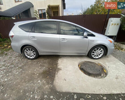 Серый Тойота Приус, объемом двигателя 1.8 л и пробегом 273 тыс. км за 11000 $, фото 1 на Automoto.ua