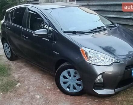 Серый Тойота Приус, объемом двигателя 1.5 л и пробегом 251 тыс. км за 8600 $, фото 1 на Automoto.ua