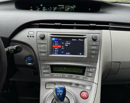 Сірий Тойота Пріус, об'ємом двигуна 1.8 л та пробігом 230 тис. км за 9500 $, фото 13 на Automoto.ua