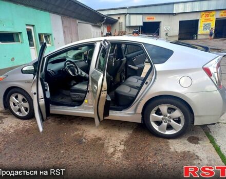 Сірий Тойота Пріус, об'ємом двигуна 1.8 л та пробігом 200 тис. км за 13500 $, фото 3 на Automoto.ua