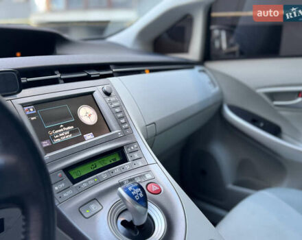 Сірий Тойота Пріус, об'ємом двигуна 1.8 л та пробігом 269 тис. км за 11499 $, фото 48 на Automoto.ua