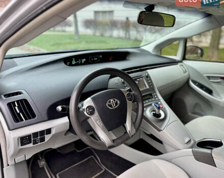Сірий Тойота Пріус, об'ємом двигуна 1.8 л та пробігом 230 тис. км за 9500 $, фото 15 на Automoto.ua