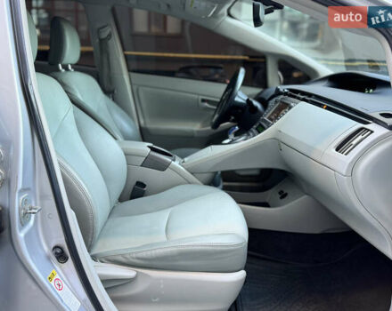 Сірий Тойота Пріус, об'ємом двигуна 1.8 л та пробігом 269 тис. км за 11499 $, фото 53 на Automoto.ua