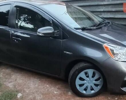 Серый Тойота Приус, объемом двигателя 1.5 л и пробегом 251 тыс. км за 8600 $, фото 3 на Automoto.ua