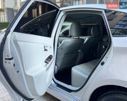 Сірий Тойота Пріус, об'ємом двигуна 1.8 л та пробігом 269 тис. км за 11499 $, фото 61 на Automoto.ua