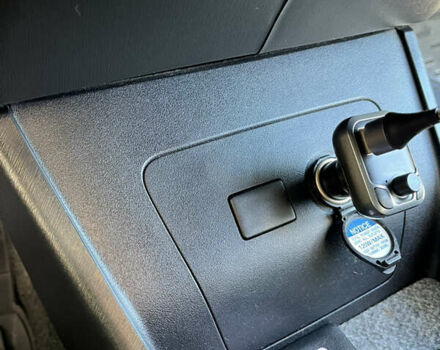 Сірий Тойота Пріус, об'ємом двигуна 1.8 л та пробігом 299 тис. км за 10700 $, фото 19 на Automoto.ua