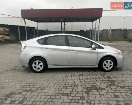 Серый Тойота Приус, объемом двигателя 1.8 л и пробегом 206 тыс. км за 10000 $, фото 3 на Automoto.ua