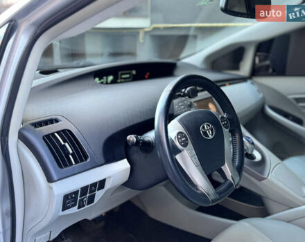 Сірий Тойота Пріус, об'ємом двигуна 1.8 л та пробігом 269 тис. км за 11499 $, фото 45 на Automoto.ua