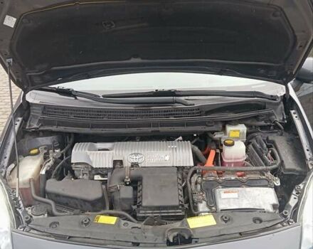 Серый Тойота Приус, объемом двигателя 1.8 л и пробегом 449 тыс. км за 10400 $, фото 11 на Automoto.ua