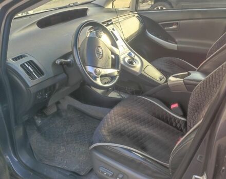 Сірий Тойота Пріус, об'ємом двигуна 1.8 л та пробігом 115 тис. км за 12500 $, фото 2 на Automoto.ua